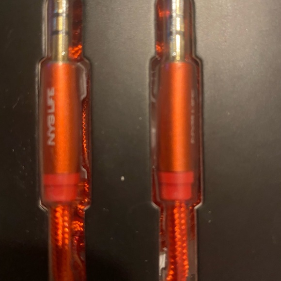 NYSLIFE Auxillary Cable 6.5Ft 3.5mm - Picture 2 of 3